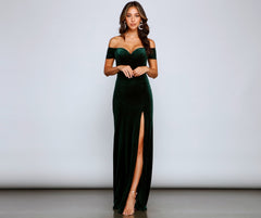 Shania Formal Velvet Sweetheart Dress