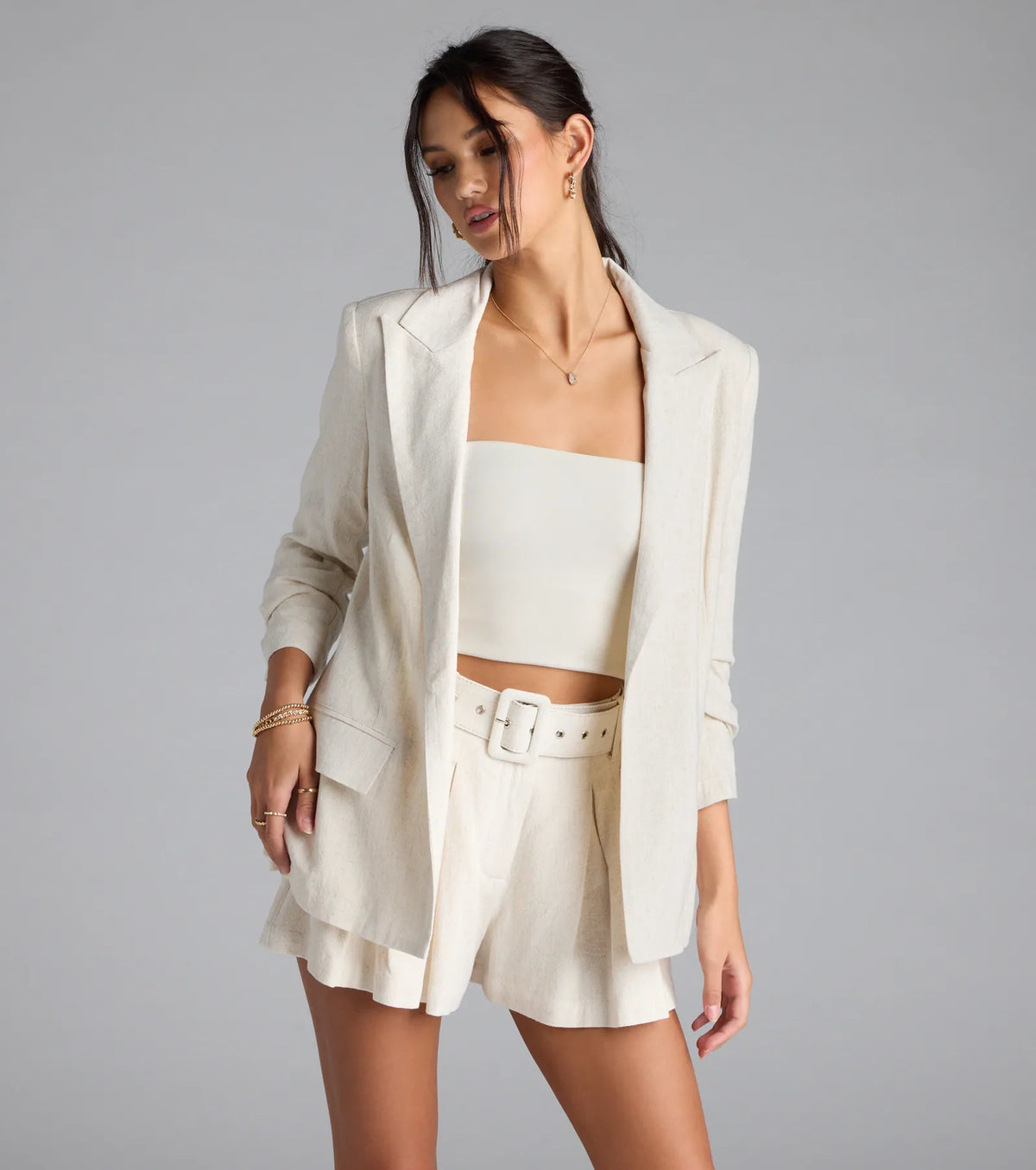 Looking Chic Blazer With Linen