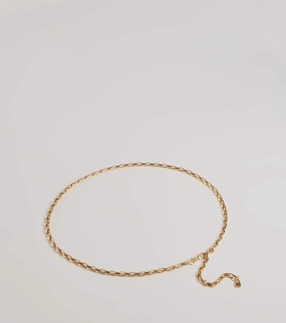 Stylishly Sleek Chain-Link Belt